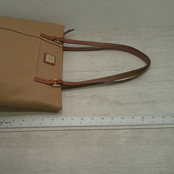 Dooney & Bourke Classic Minimalist Pebble Grain Camel Tan Leather Lexington Tote - Picture 7 of 9
